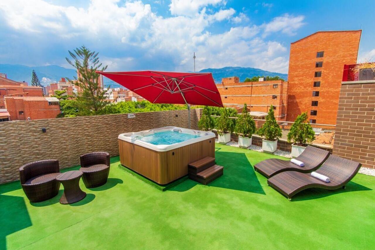 Obo Hotel Меделин Екстериор снимка