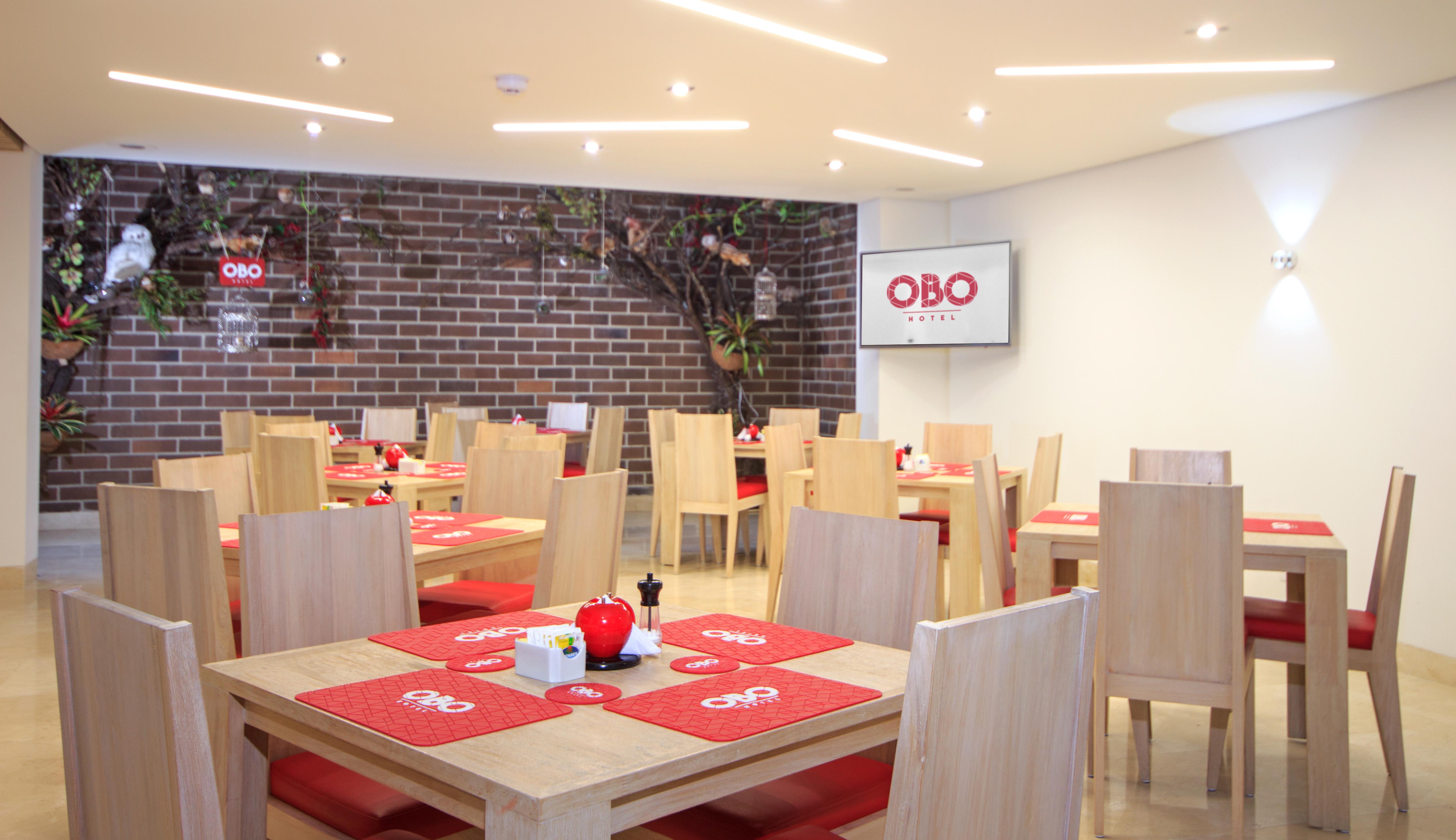 Obo Hotel Меделин Екстериор снимка