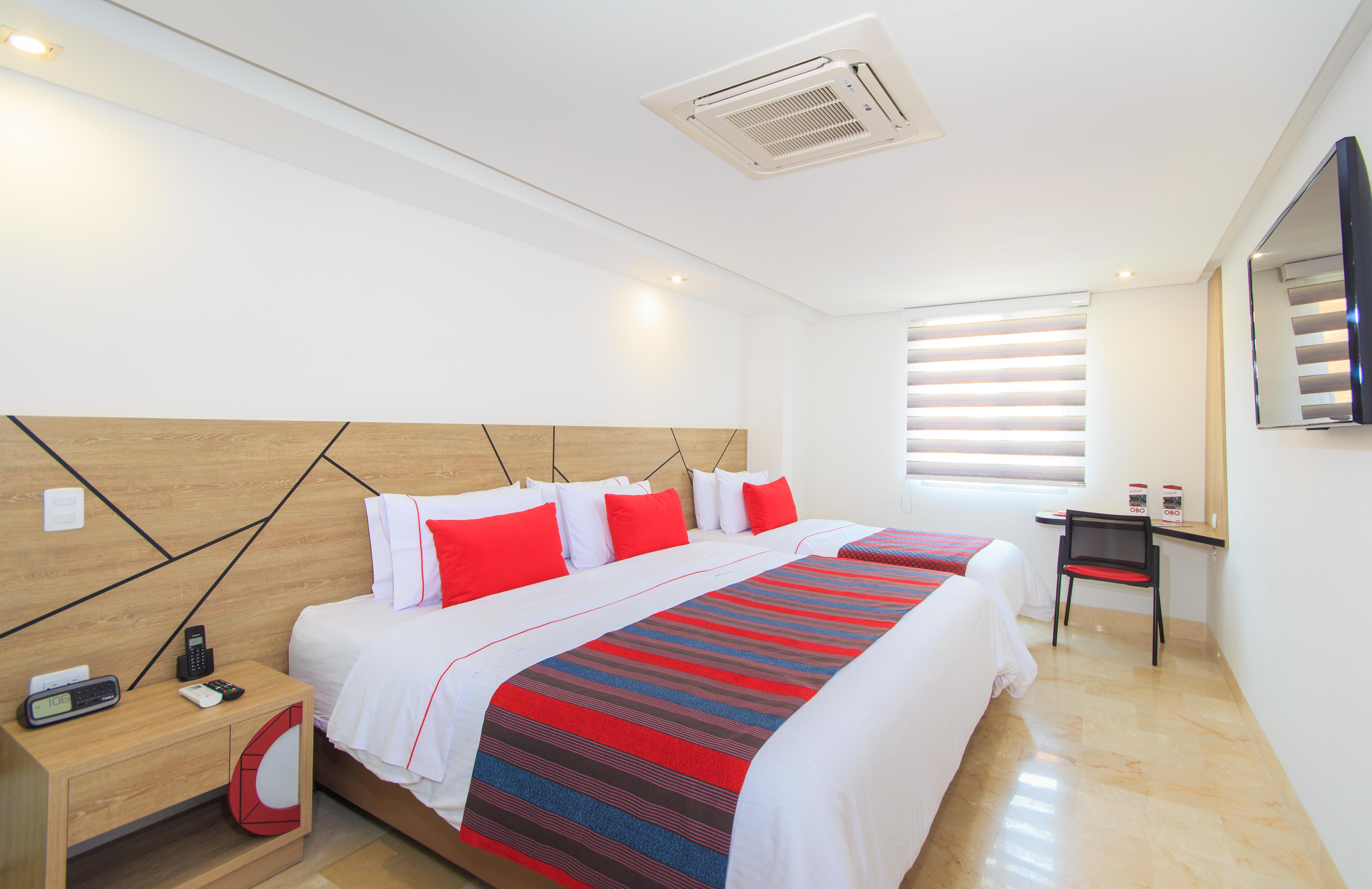 Obo Hotel Меделин Екстериор снимка