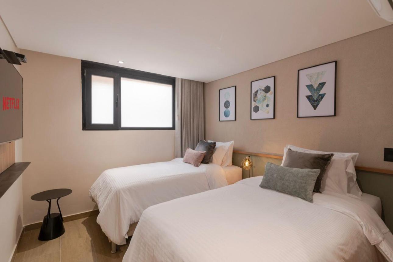 Obo Hotel Меделин Екстериор снимка