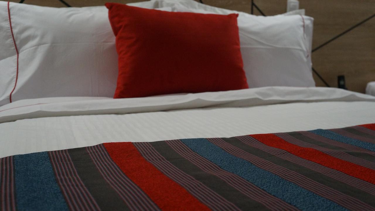 Obo Hotel Меделин Екстериор снимка