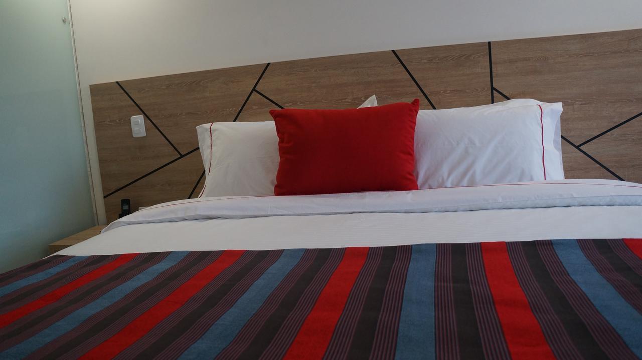Obo Hotel Меделин Екстериор снимка