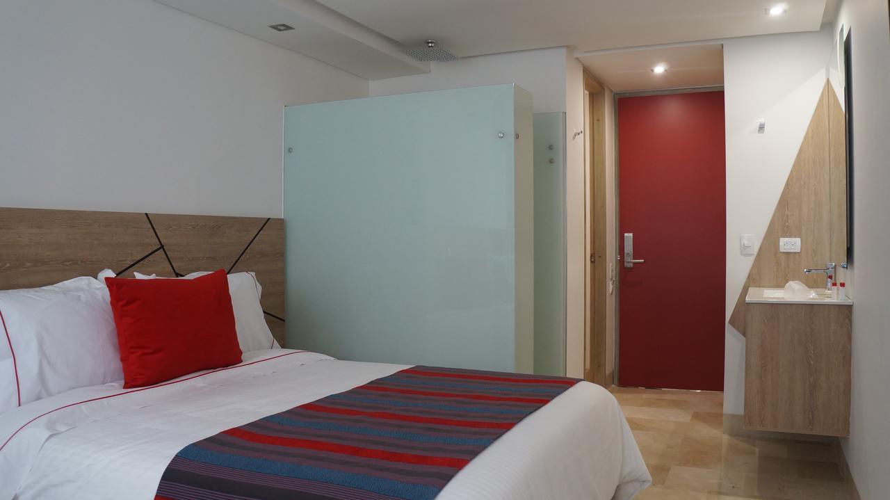 Obo Hotel Меделин Екстериор снимка