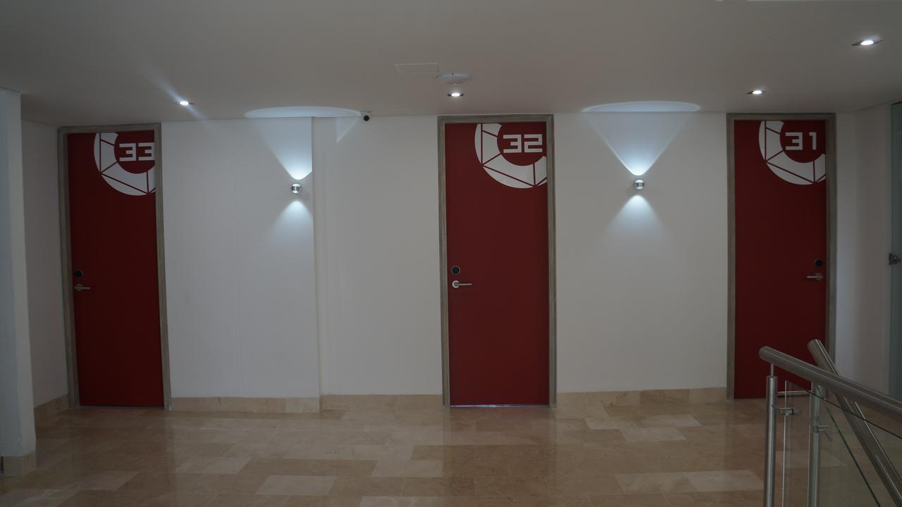 Obo Hotel Меделин Екстериор снимка